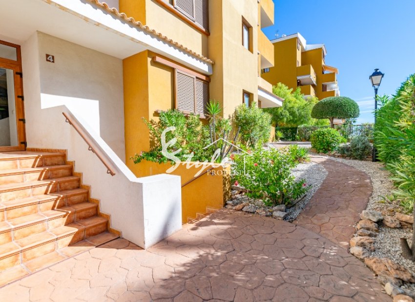 Resale - Apartamento - Punta Prima