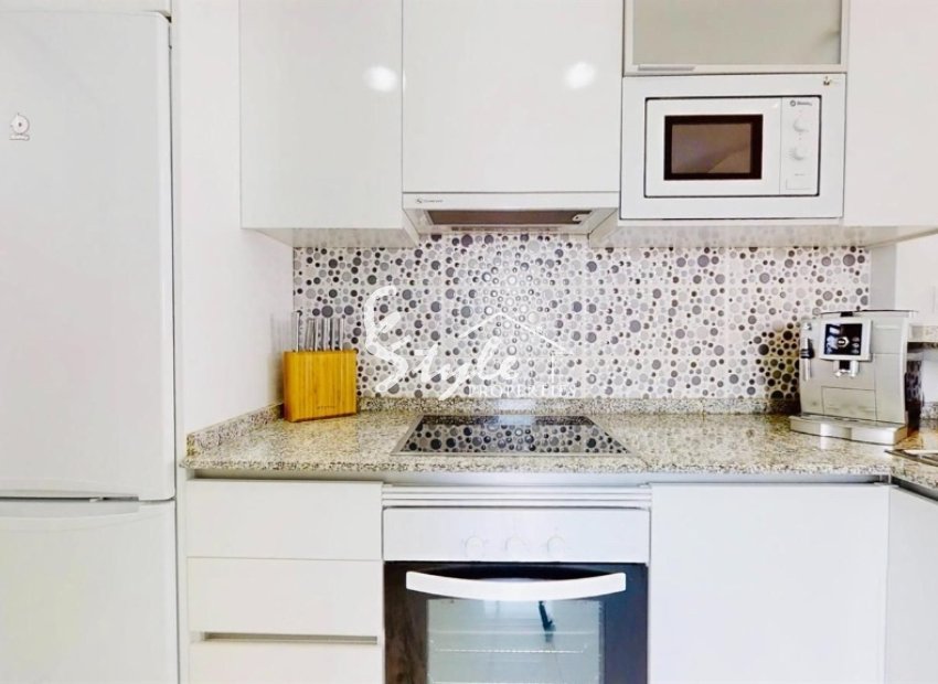 Resale - Apartamento - Punta Prima