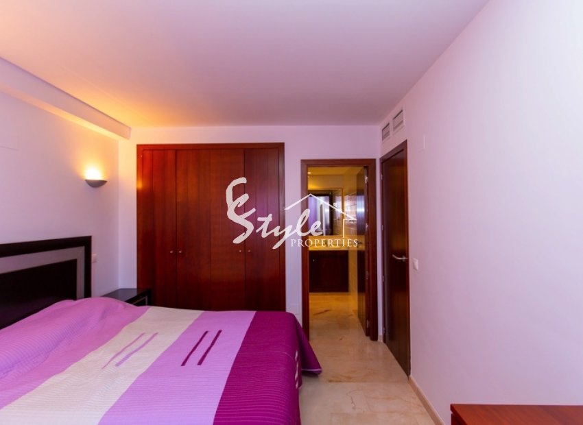 Resale - Apartamento - Punta Prima