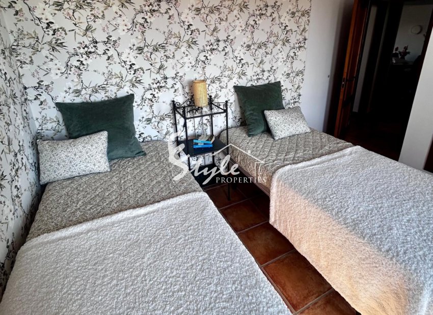 Resale - Apartamento - Punta Prima