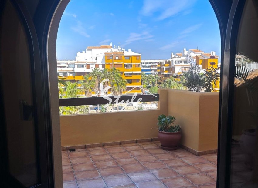Resale - Apartamento - Punta Prima