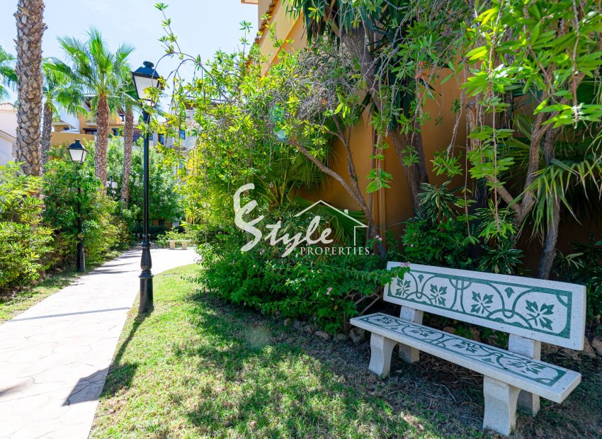 Resale - Apartamento - Punta Prima