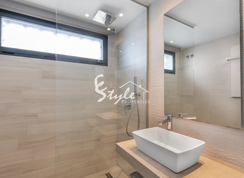 Resale - Apartamento - Punta Prima