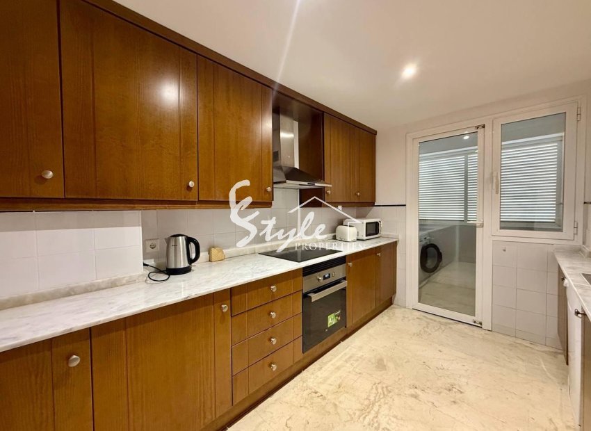 Resale - Apartamento - Punta Prima