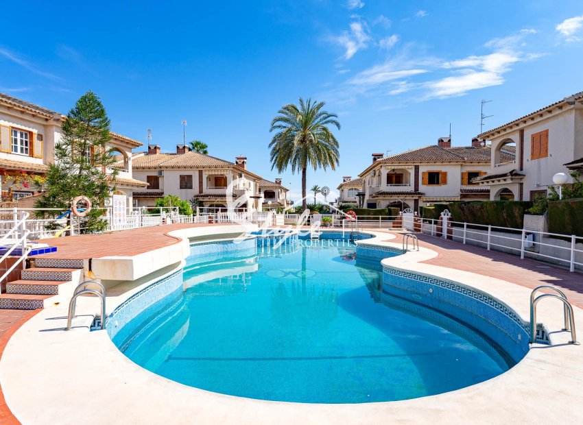 Resale - Apartamento - Punta Prima