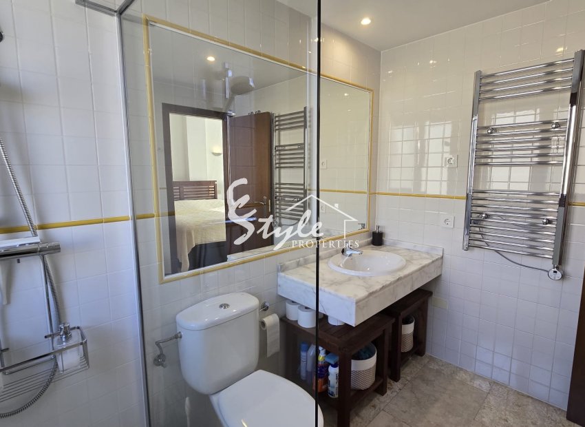 Resale - Apartamento - Punta Prima