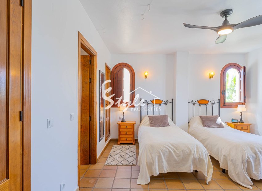 Resale - Apartamento - Punta Prima