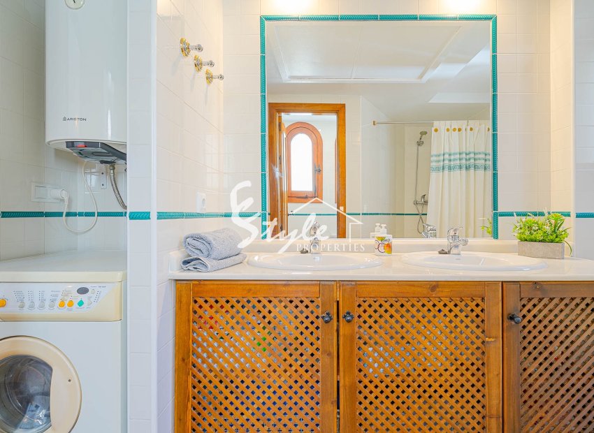 Resale - Apartamento - Punta Prima