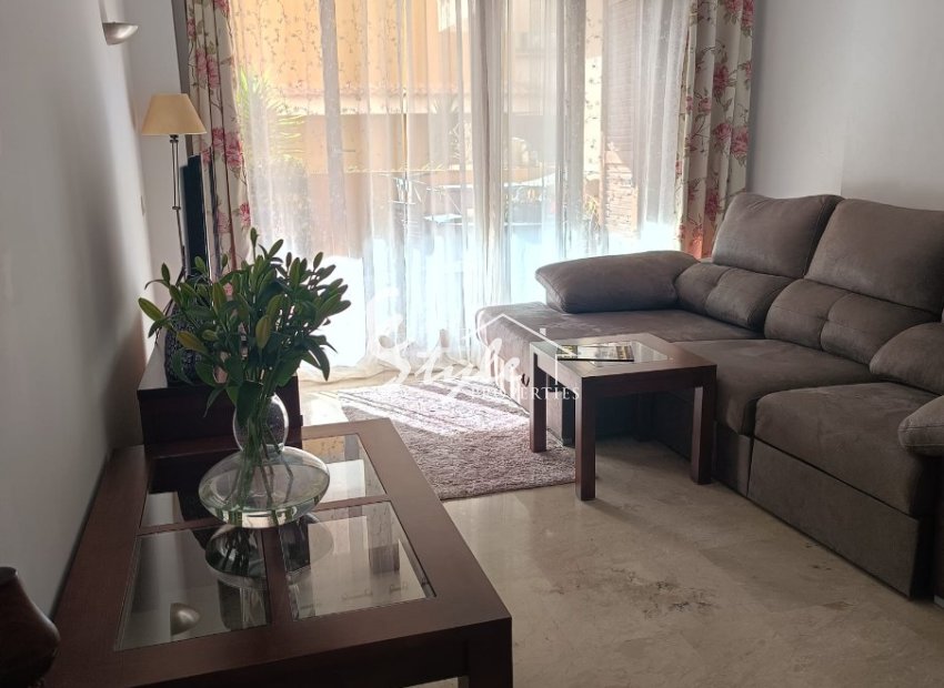 Resale - Apartamento - Punta Prima