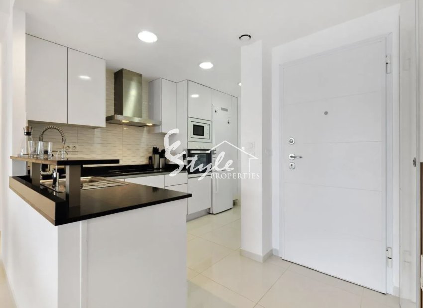 Resale - Apartamento - Punta Prima