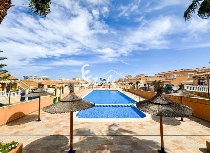 Resale - Apartamento - Punta Prima