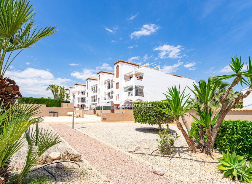 Resale - Apartamento - Punta Prima