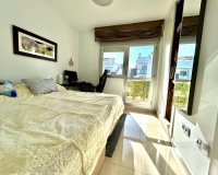 Resale - Apartamento - Punta Prima