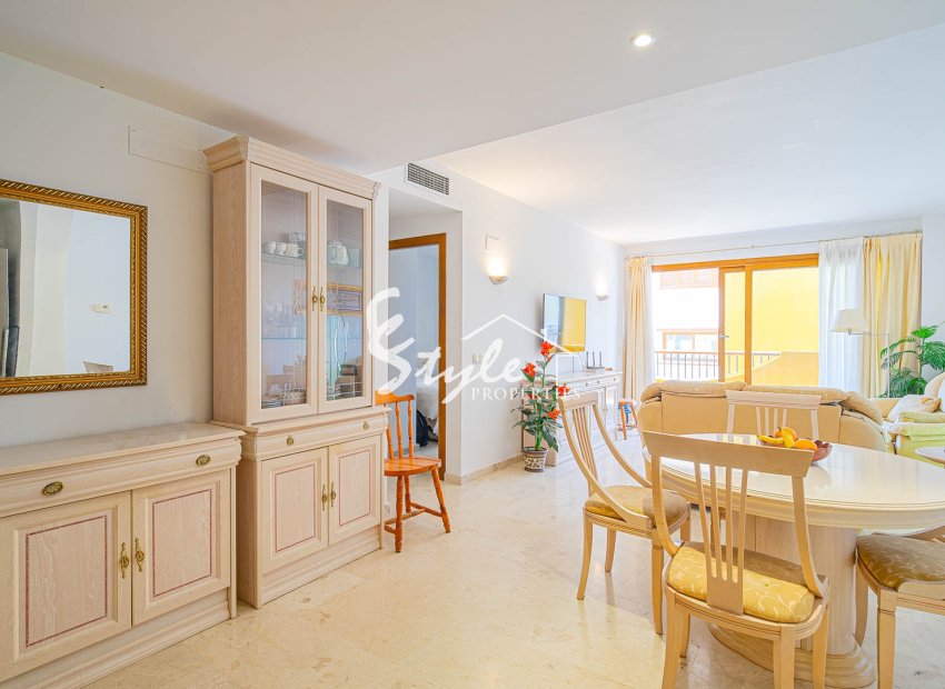 Resale - Apartamento - Punta Prima