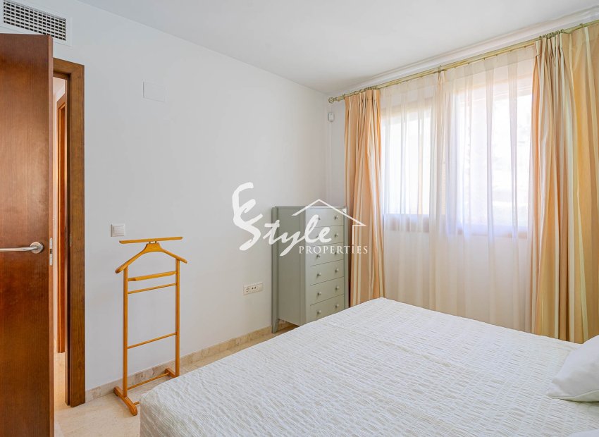 Resale - Apartamento - Punta Prima