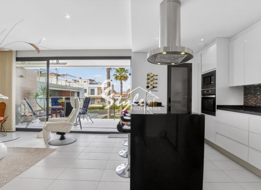 Resale - Apartamento - Punta Prima