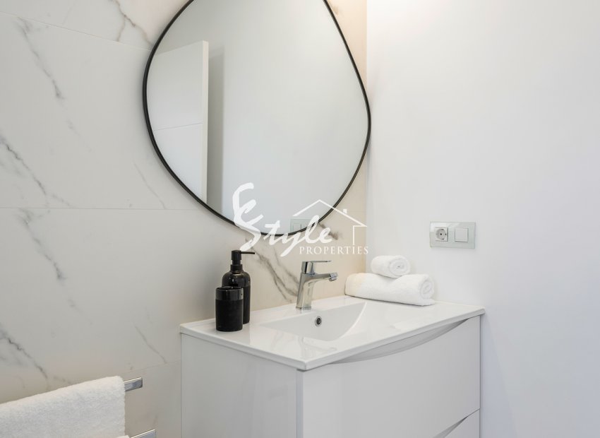 Resale - Apartamento - San Miguel De Salinas