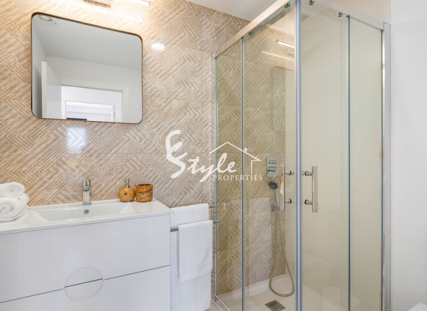 Resale - Apartamento - San Miguel De Salinas