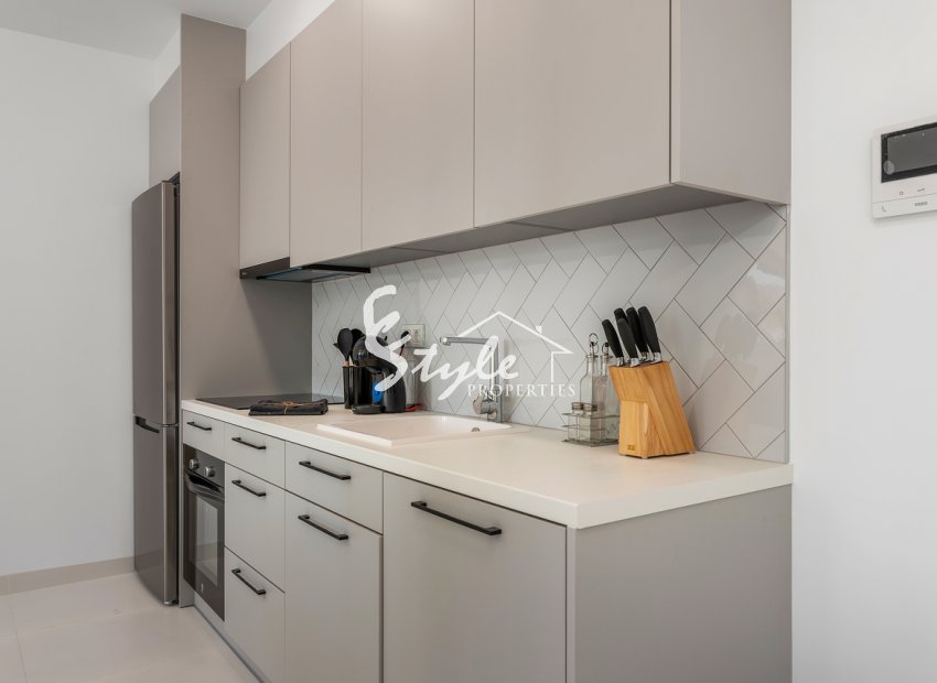 Resale - Apartamento - San Miguel De Salinas