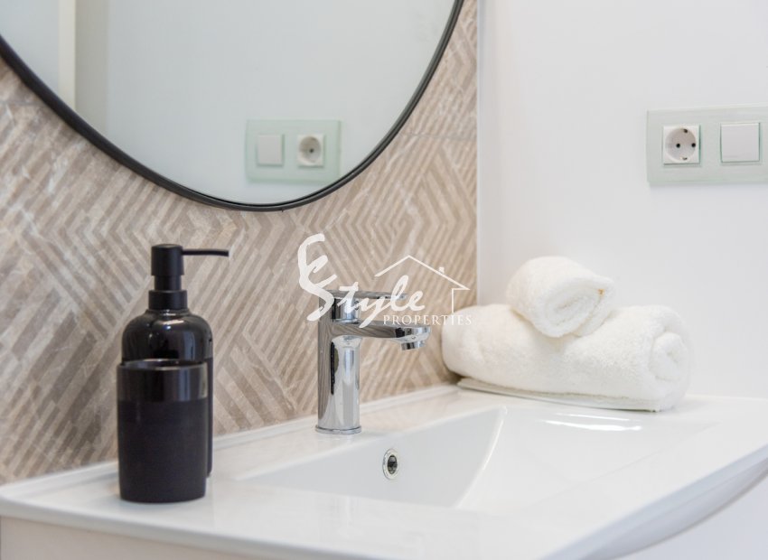 Resale - Apartamento - San Miguel De Salinas