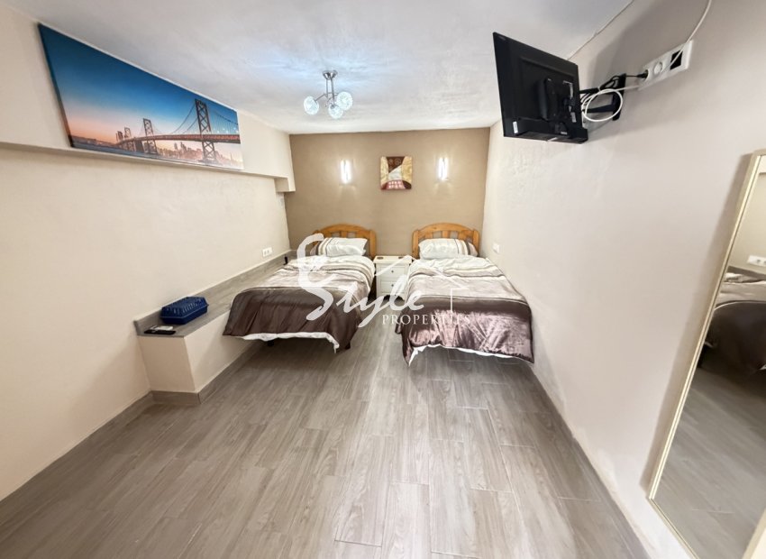 Resale - Apartamento - San Miguel De Salinas