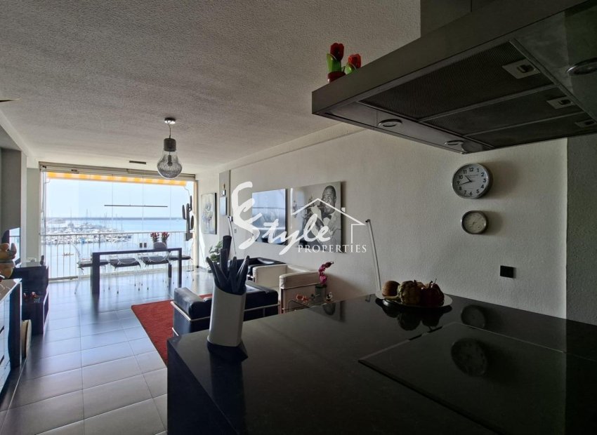 Resale - Apartamento - Torrevieja - Acequion