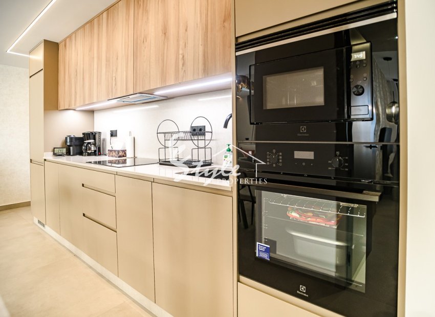 Resale - Apartamento - Torrevieja - Acequion