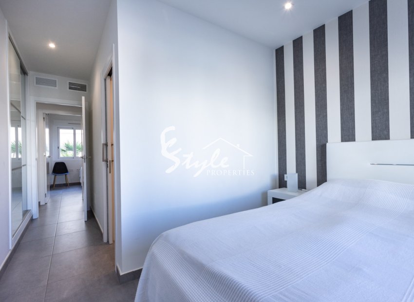Resale - Apartamento - Torrevieja - Aguas Nuevas