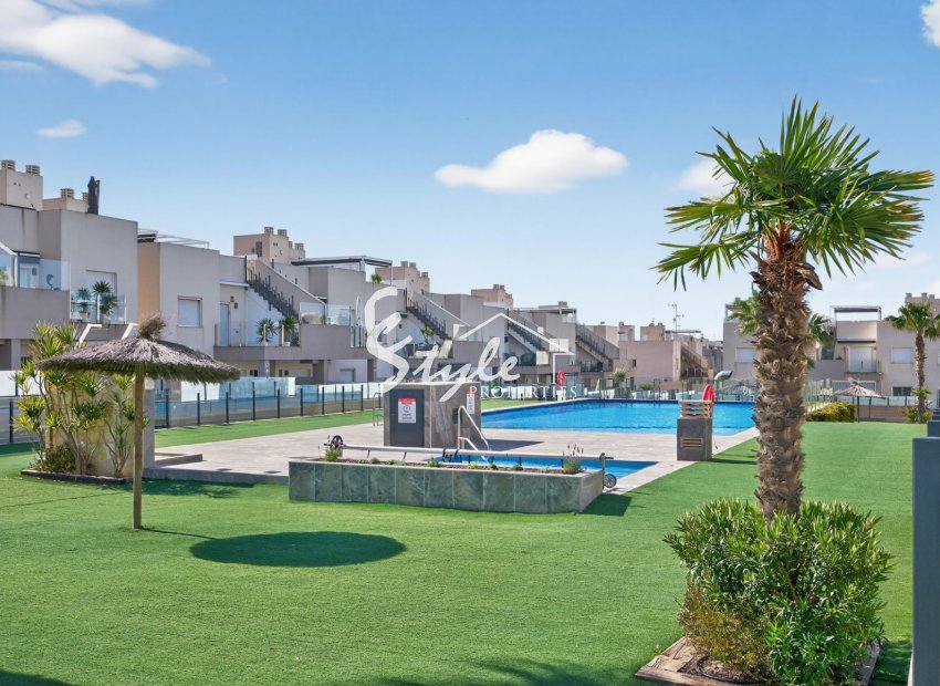 Resale - Apartamento - Torrevieja - Aguas Nuevas