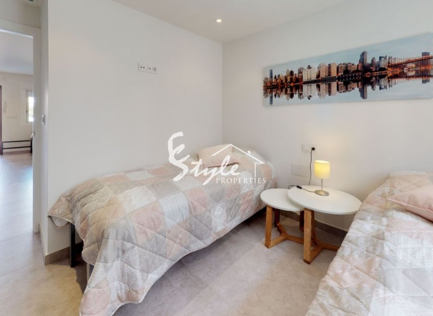 Resale - Apartamento - Torrevieja - Aguas Nuevas
