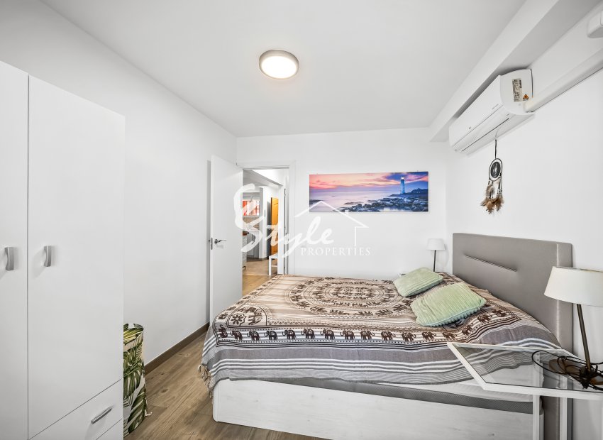 Resale - Apartamento - Torrevieja - Cabo Cervera