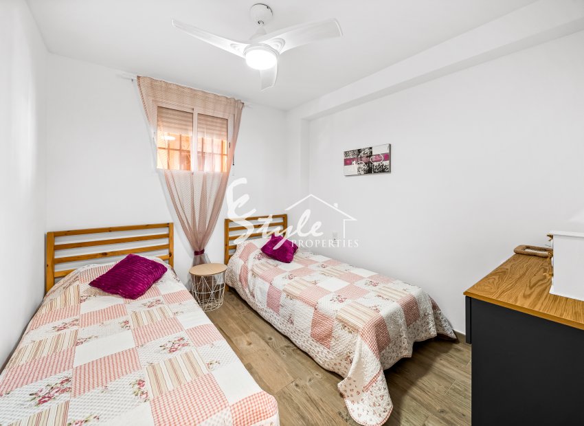 Resale - Apartamento - Torrevieja - Cabo Cervera