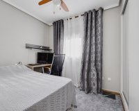 Resale - Apartamento - Torrevieja - Calle Finlandia