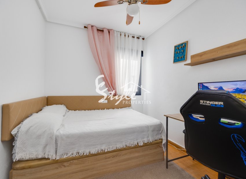 Resale - Apartamento - Torrevieja - Calle Finlandia