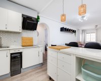 Resale - Apartamento - Torrevieja - calle VICTOR GARCIA VILLALGORDO