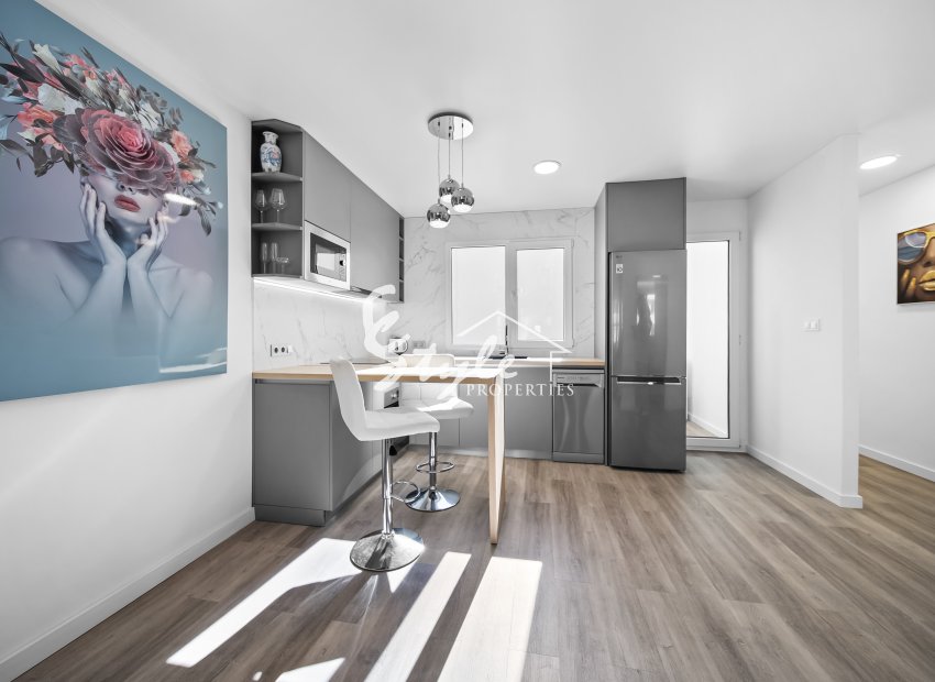 Resale - Apartamento - Torrevieja - Center