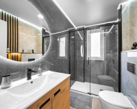 Resale - Apartamento - Torrevieja - Center