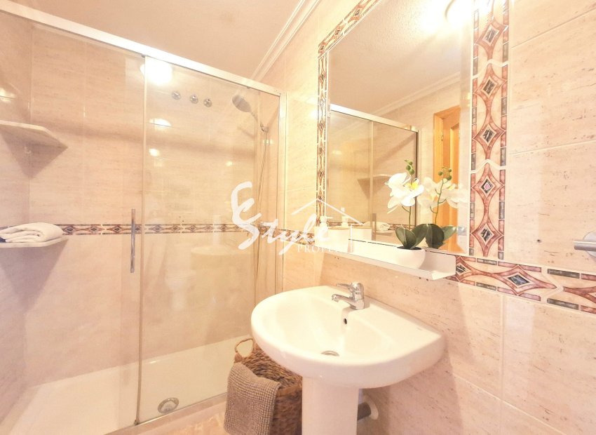 Resale - Apartamento - Torrevieja - Center