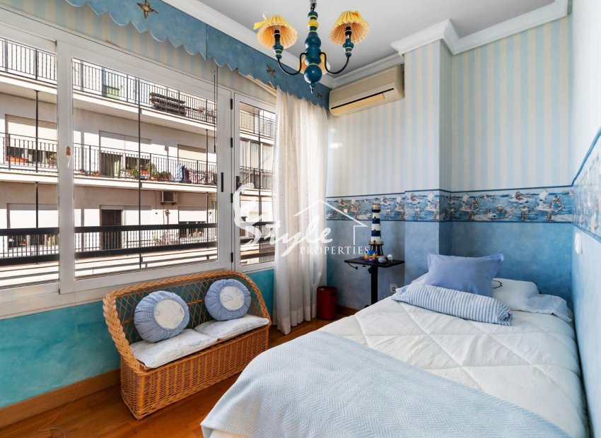 Resale - Apartamento - Torrevieja - Centro - Muelle Pesquero
