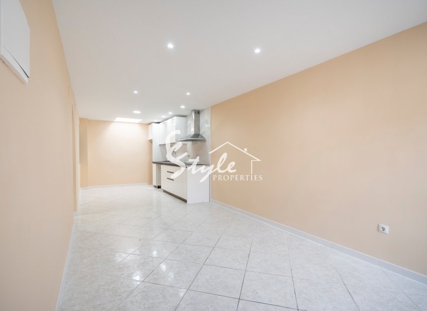 Resale - Apartamento - Torrevieja - El Chaparal