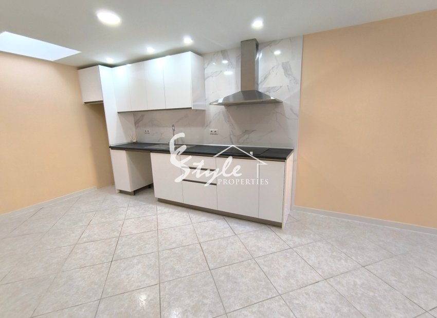 Resale - Apartamento - Torrevieja - El Chaparral