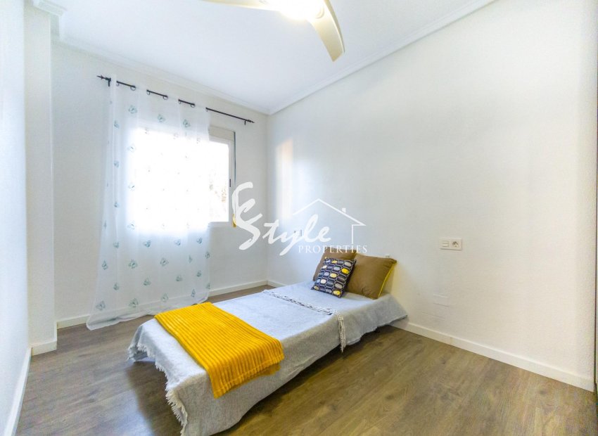 Resale - Apartamento - Torrevieja - Estacion de autobuses