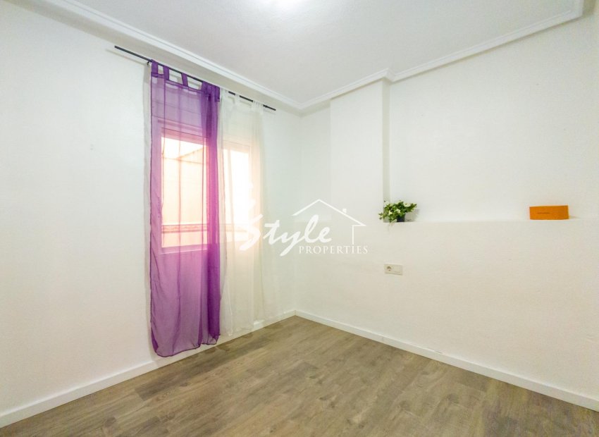 Resale - Apartamento - Torrevieja - Estacion de autobuses