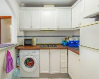 Resale - Apartamento - Torrevieja - Estacion de autobuses