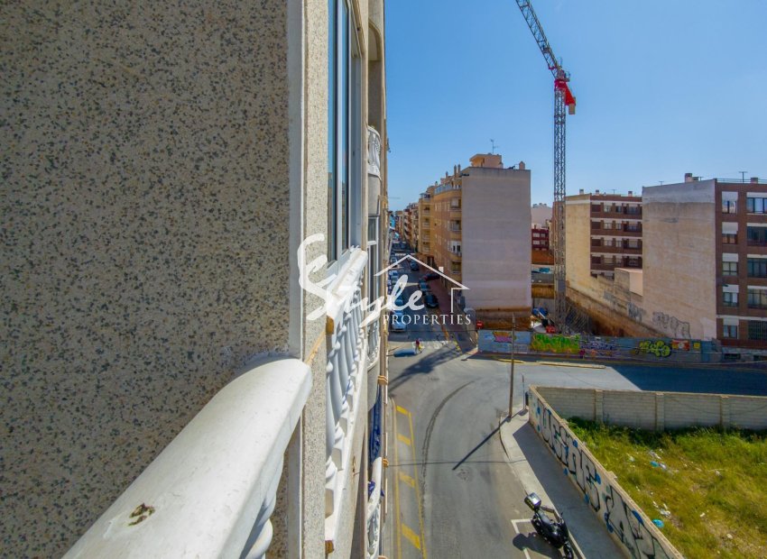 Resale - Apartamento - Torrevieja - Estacion de autobuses