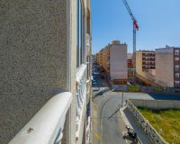 Resale - Apartamento - Torrevieja - Estacion de autobuses