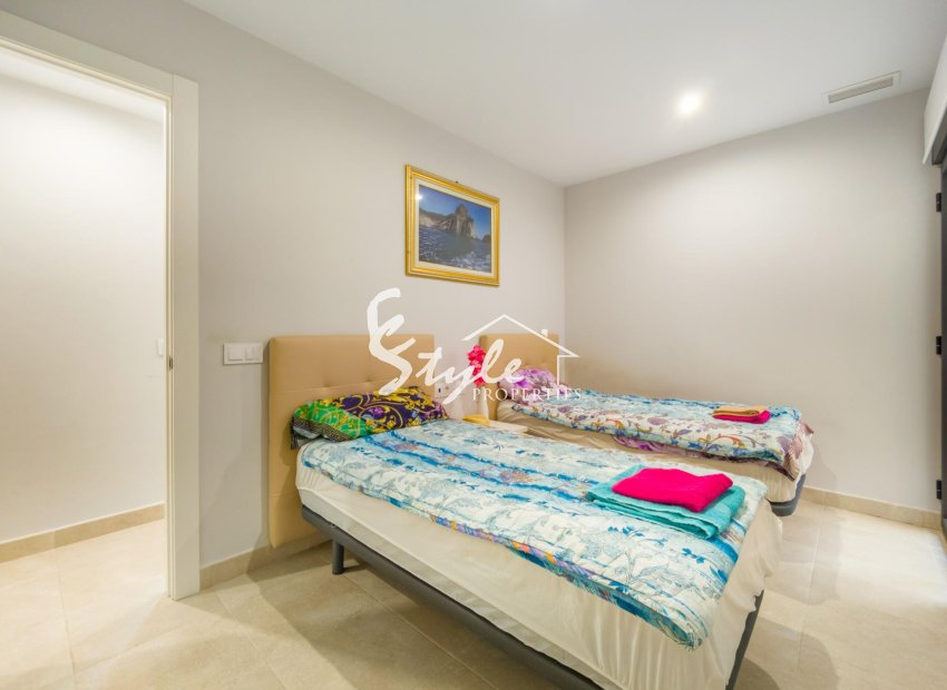 Resale - Apartamento - Torrevieja - Estacion de autobuses