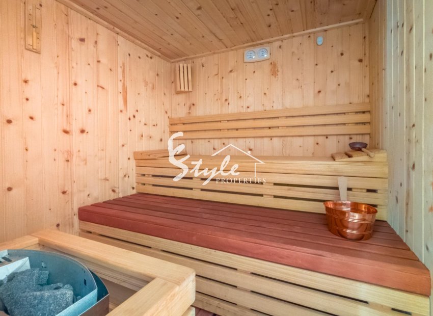 Resale - Apartamento - Torrevieja - Estacion de autobuses