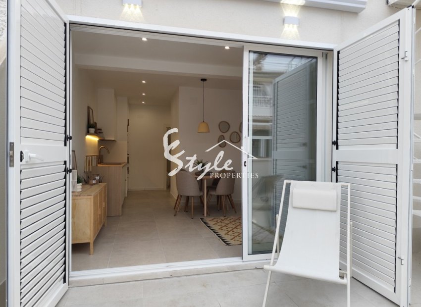 Resale - Apartamento - Torrevieja - La Siesta