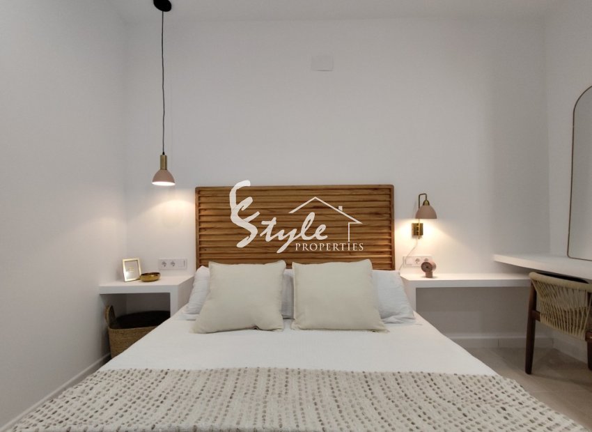 Resale - Apartamento - Torrevieja - La Siesta